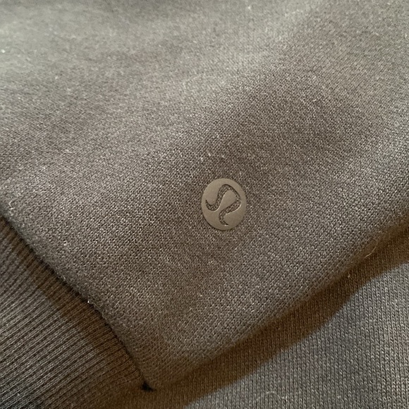 RARE Lululemon Steady State Embroidered Oversized Pullover Unisex Sample Sale 🖤 - Picture 4 of 9